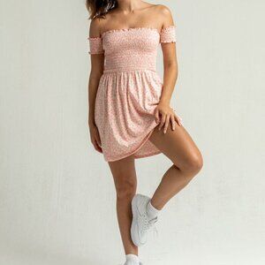 NWT Billabong keep it sweet smocked floral dress L